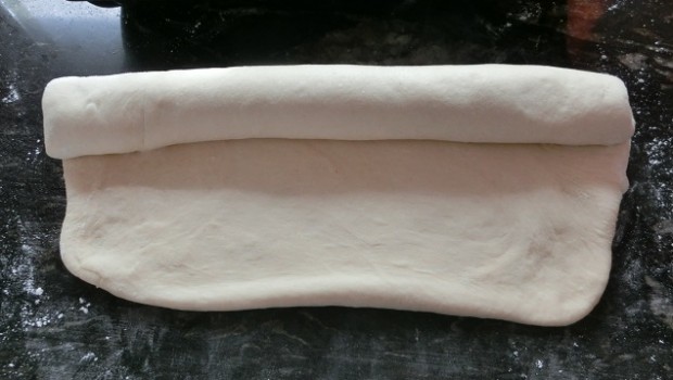 Suavemente con algo de tensión.