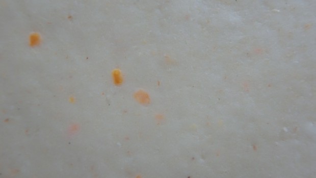 El bregado de la masa la afina y desarrolla el gluten.