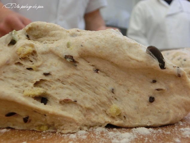 MAsa de espelta con frutos secos y semillas, Andreu Bertrán.