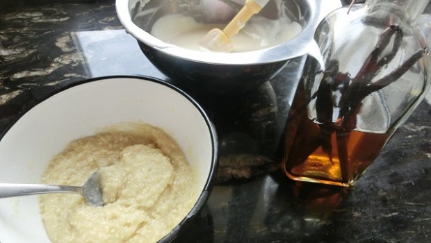 Preparar las cremas para el relleno.