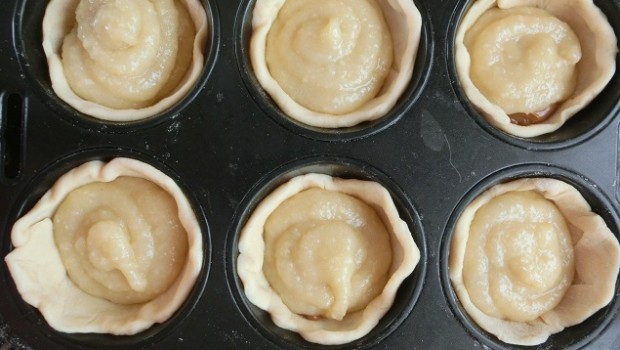 Cubrimos con una pequeña cantidad de crema.