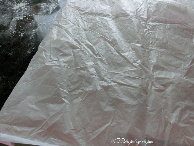 Cubiertos por plástico condensan humedad y calor.