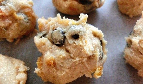 Porcionar con una cuchara de repostería tamaño tablespoon: son unos 25 g.