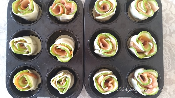 Podemos barnizar el exterior con huevo.